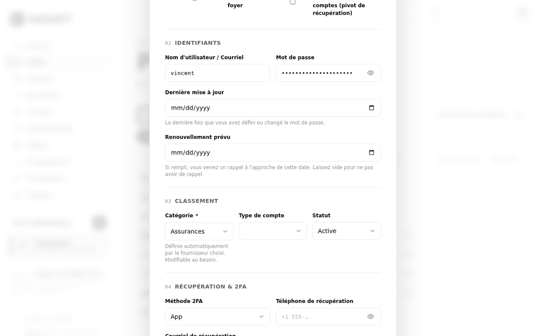 L'éditeur d'enregistrement : identifiant, mot de passe masqué avec un contrôle de révélation, méthode à deux facteurs et courriel de récupération masqué.